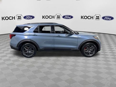 New 2026 Ford Explorer ST-Line w/ ST-Line Street Pack image 9