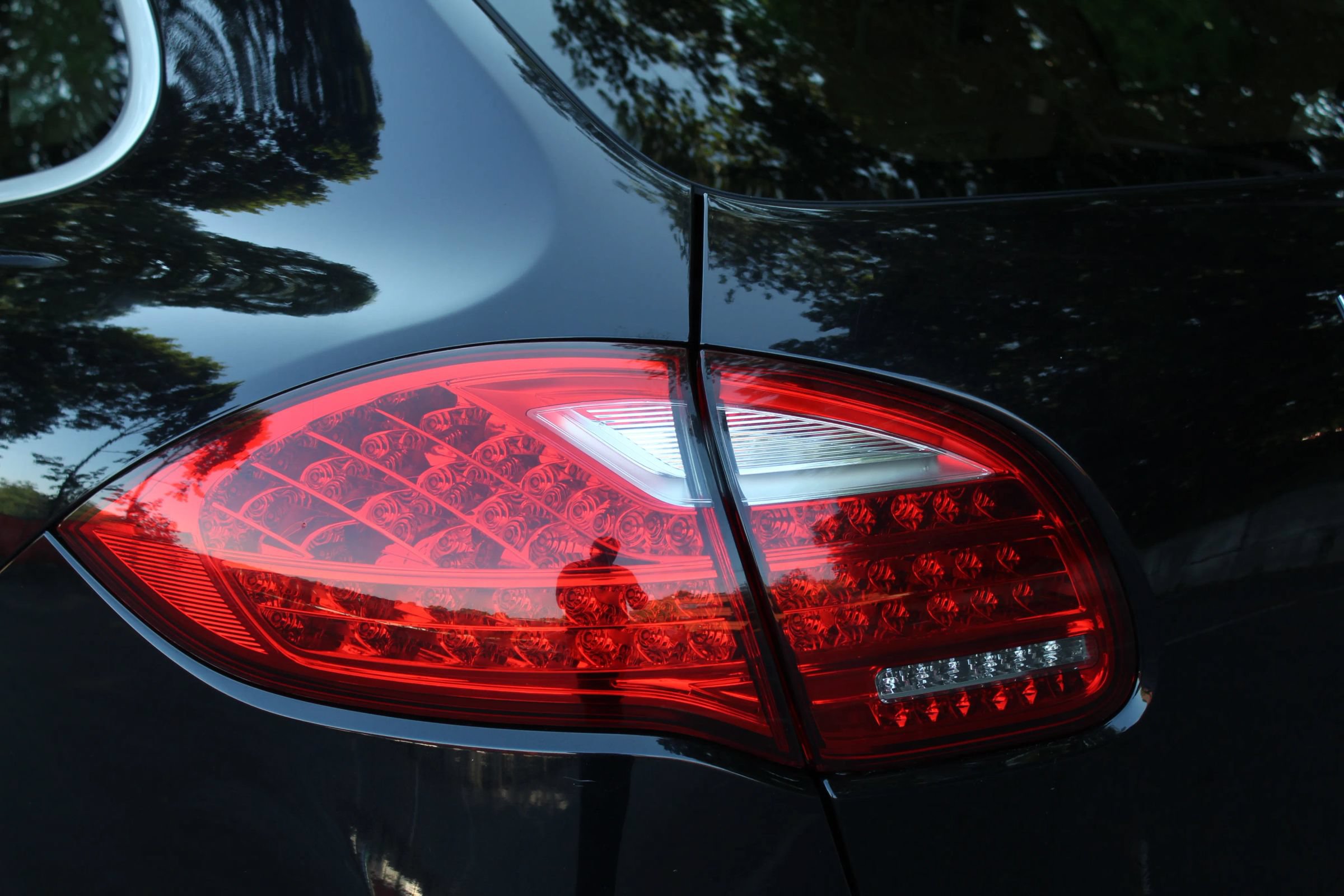 Used 2014 Porsche Cayenne AWD/4WD image 40