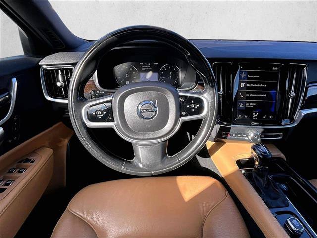 Used 2018 Volvo S90 T5 Momentum w/ Convenience Package FWD image 7