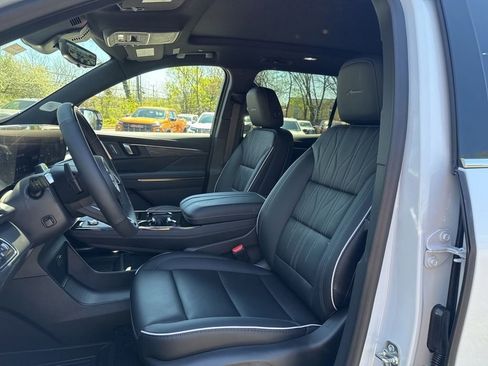 New 2026 Buick Enclave Avenir w/ Super Cruise Package image 10