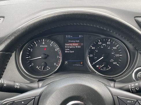 Used 2019 Nissan Rogue SL FWD image 15