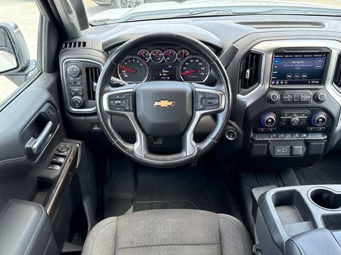 Used 2021 Chevrolet Silverado 1500 LT AWD/4WD image 19