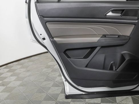 Used 2023 Volkswagen Atlas Cross Sport SE w/ Panoramic Sunroof Package AWD/4WD image 39