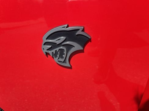 Used 2016 Dodge Challenger SRT Hellcat RWD image 31