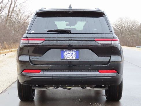 New 2026 Jeep Grand Cherokee Limited AWD/4WD image 18
