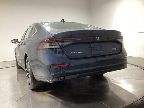 New 2026 Honda Accord Touring image 5