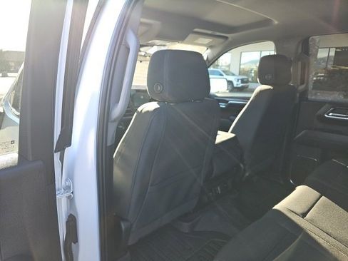 Used 2024 GMC Sierra 1500 SLE image 6