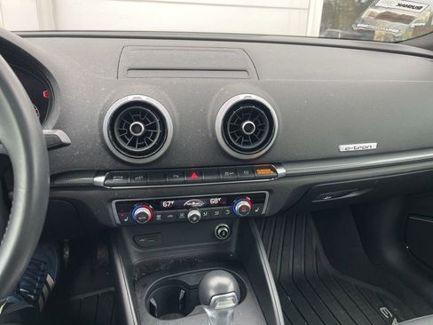 Used 2018 Audi A3 e-tron Premium Plus w/ Technology Package FWD image 11
