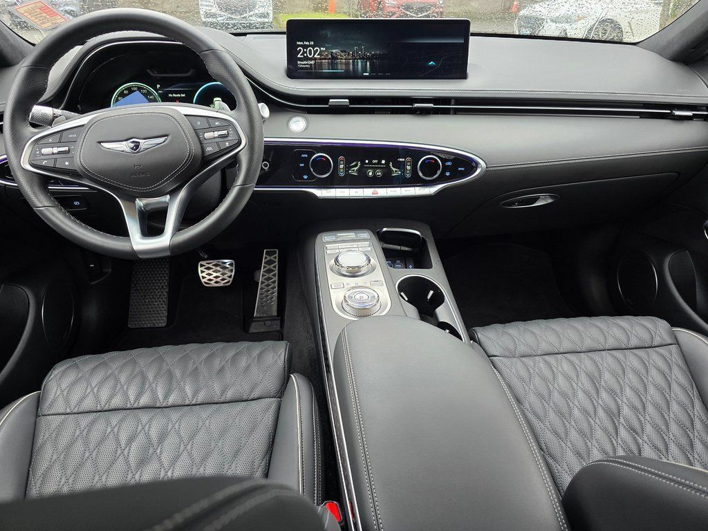 Certified 2025 Genesis GV70 3.5T Sport w/ Sport Prestige Package AWD/4WD image 18