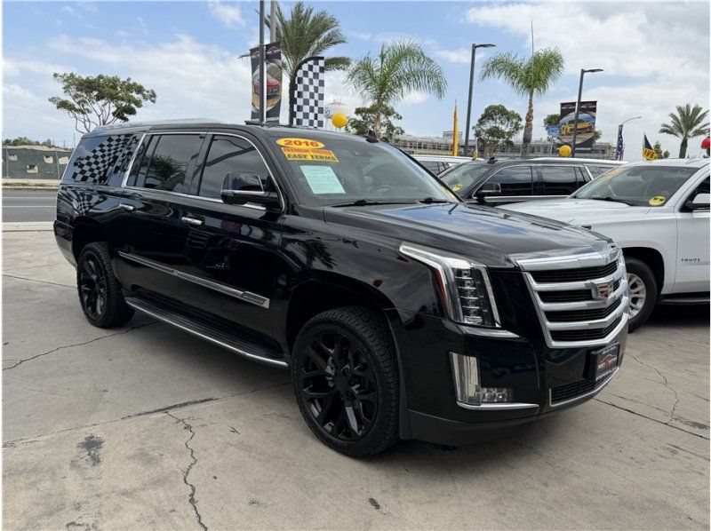 Used 2016 Cadillac Escalade ESV Luxury AWD/4WD image 7