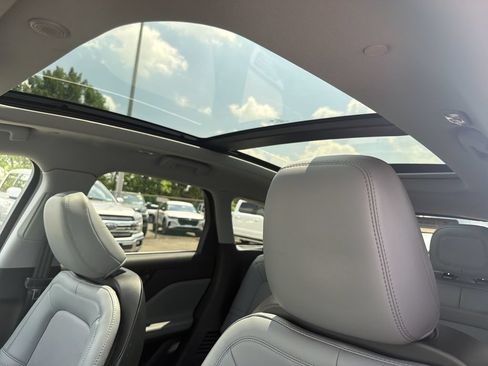 Certified 2022 Lincoln Corsair AWD w/ Premium Package image 29