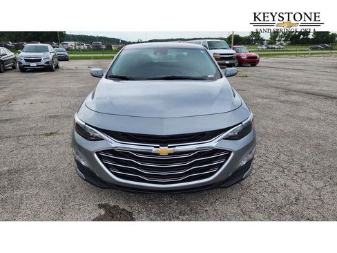 Used 2025 Chevrolet Malibu LT image 6