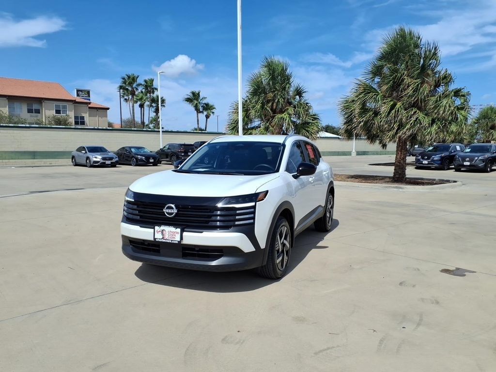 Used 2026 Nissan Kicks SV FWD image 1