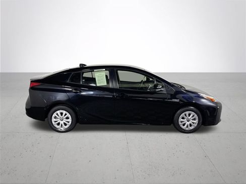 Used 2021 Toyota Prius LE FWD image 5