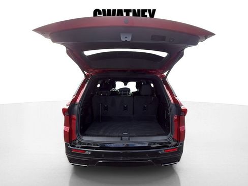 Used 2025 Buick Enclave Sport Touring image 14