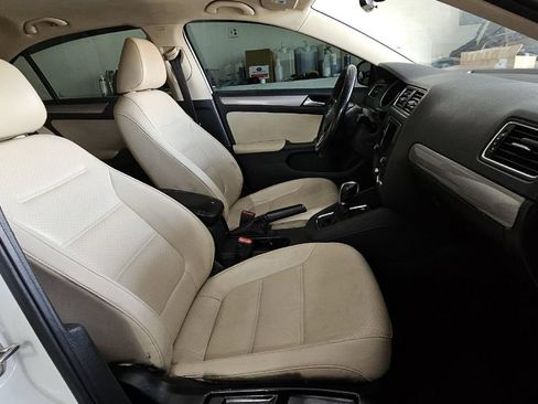 Used 2017 Volkswagen Jetta SE FWD image 15