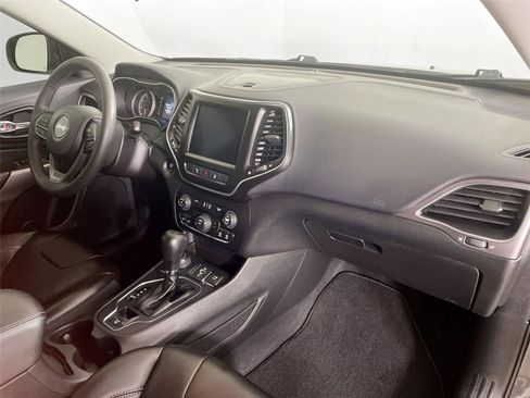 Used 2021 Jeep Cherokee Latitude Plus AWD/4WD image 28