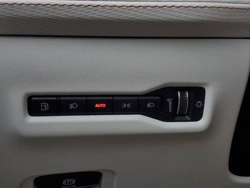 New 2026 Jeep Cherokee Limited image 37