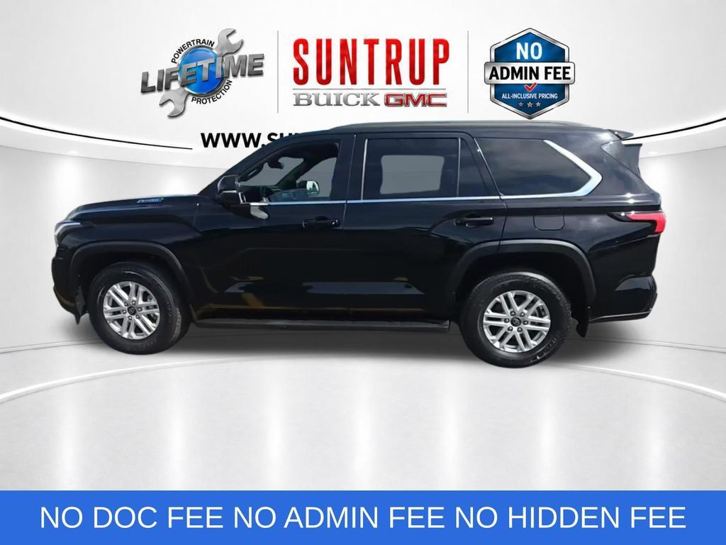 Used 2025 Toyota Sequoia SR5 AWD/4WD image 2