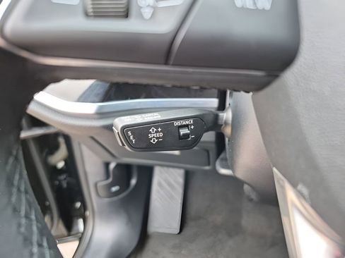 Used 2023 Audi Q3 2.0T Premium Plus w/ Premium Plus Package image 38