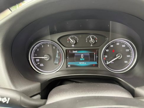 Used 2019 Buick Enclave Essence AWD/4WD image 39