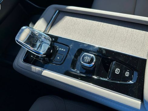 New 2026 Volvo XC90 B6 Plus AWD/4WD image 25
