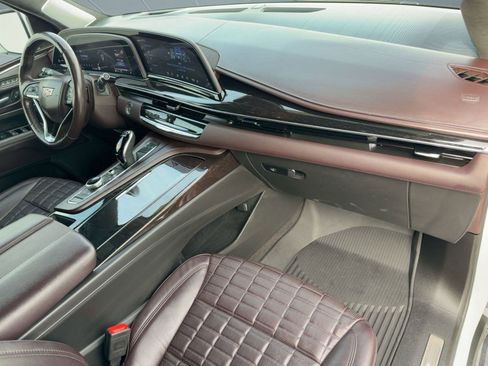 Certified 2024 Cadillac Escalade ESV Sport Platinum w/ LPO, ONYX Package image 32