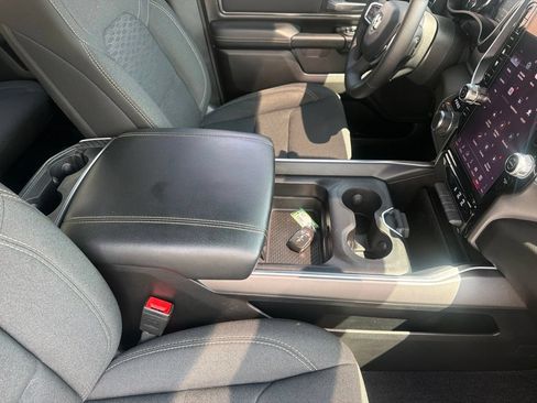 Used 2025 RAM 1500 Big Horn AWD/4WD image 43