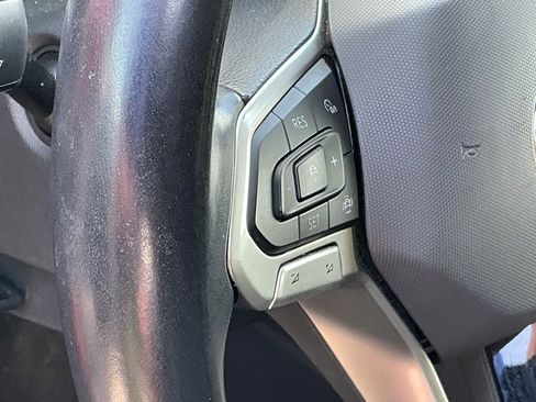 Used 2021 Volkswagen Atlas SEL Premium image 10