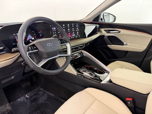 New 2025 Audi Q5 Premium image 4