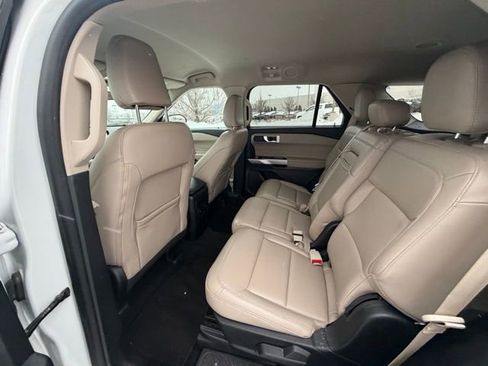Used 2024 Ford Explorer XLT w/ Equipment Group 202A image 24
