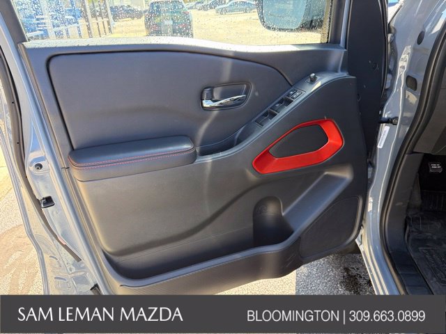 Used 2025 Nissan Frontier PRO-4X w/ Interior Protection Package AWD/4WD image 19