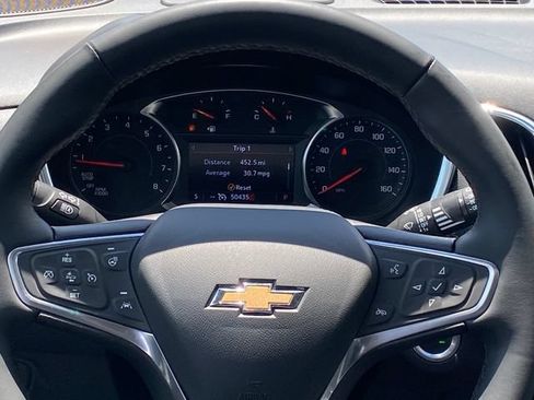 Used 2023 Chevrolet Equinox Premier w/ LPO, Floor Liner Package AWD/4WD image 8