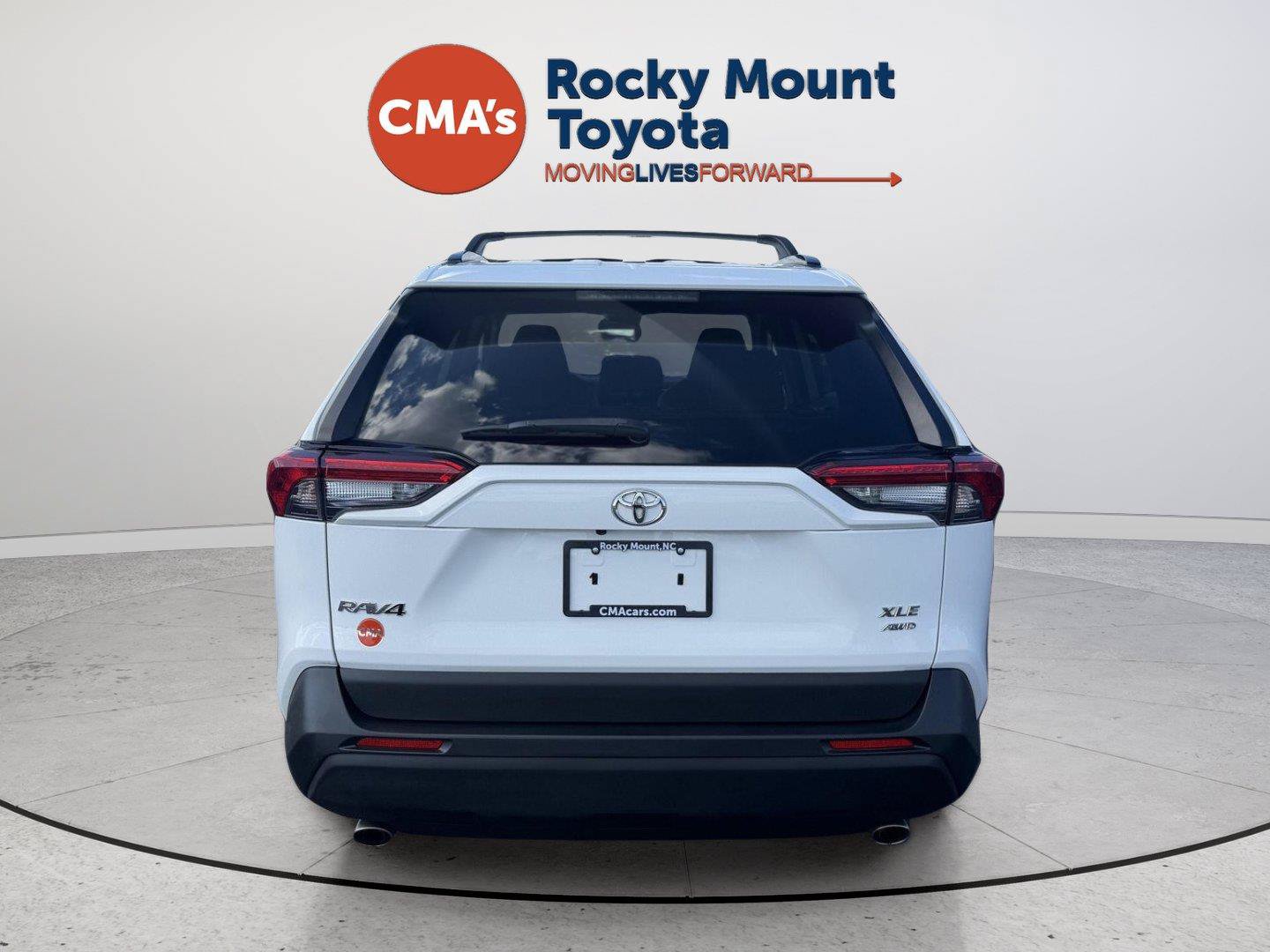 Used 2021 Toyota RAV4 XLE w/ Convenience Package AWD/4WD image 6