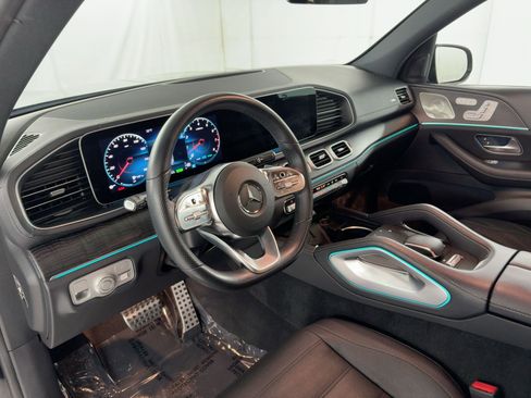 Certified 2023 Mercedes-Benz GLS 450 4MATIC image 4