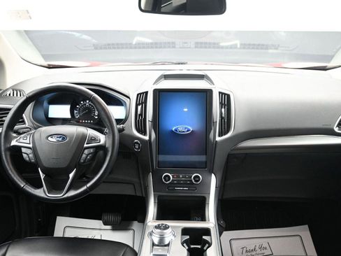 Used 2022 Ford Edge SEL w/ Convenience Package image 12