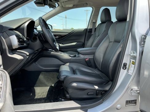 Used 2023 Subaru Outback Touring image 12