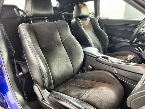 Used 2022 Dodge Challenger R/T w/ Plus Package image 24