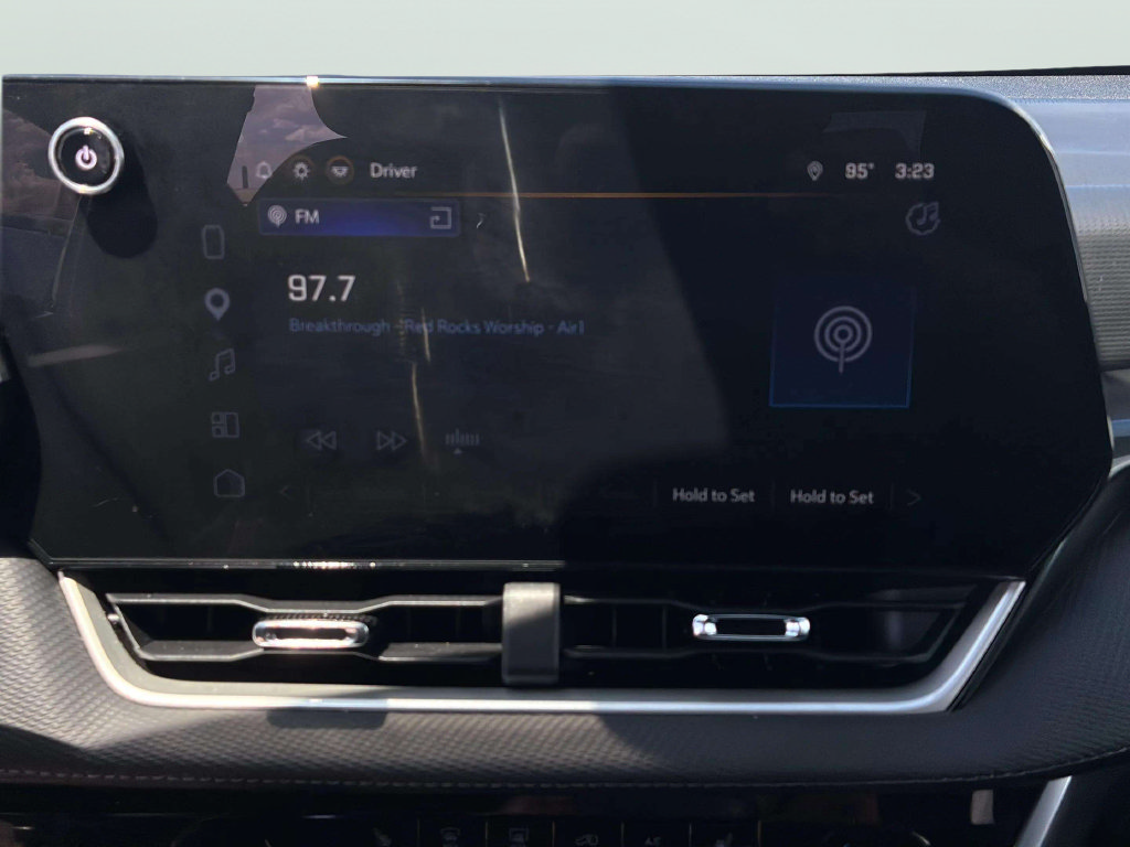 Used 2026 Chevrolet Equinox LT FWD image 38