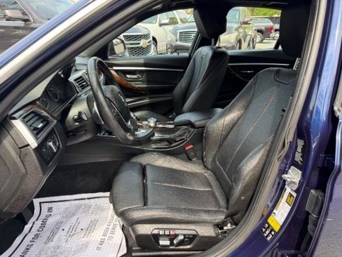 Used 2017 BMW 330i xDrive Sedan w/ Premium Package image 16