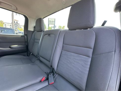 Used 2022 Nissan Frontier S w/ Technology Package RWD image 9