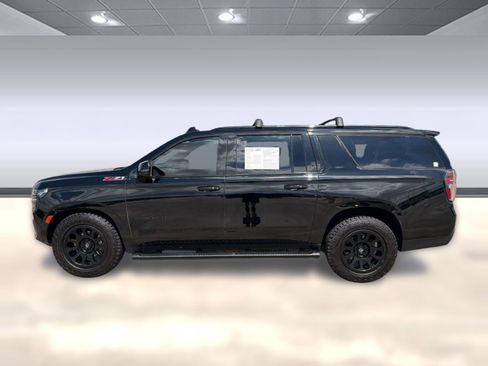 Used 2021 Chevrolet Suburban Z71 w/ Z71 Off-Road Package image 2