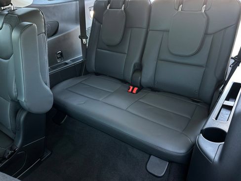 New 2026 Ford Explorer Active w/ Active Comfort Package RWD image 14