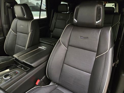 Used 2023 Cadillac Escalade Sport image 32