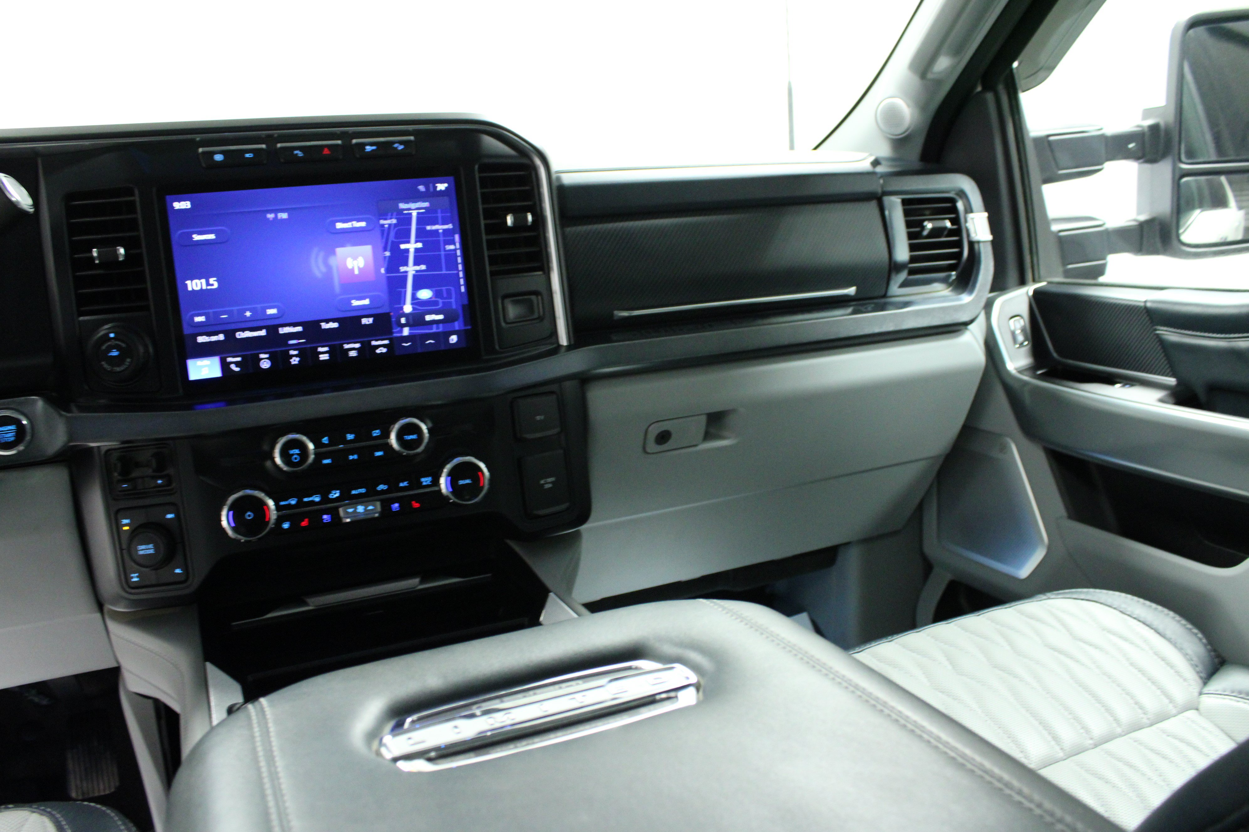 Used 2024 Ford F250 Limited w/ FX4 Off-Road Package AWD/4WD image 19