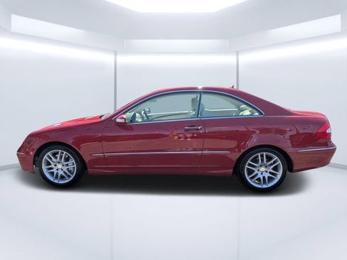 Used 2008 Mercedes-Benz CLK 350 Coupe image 6