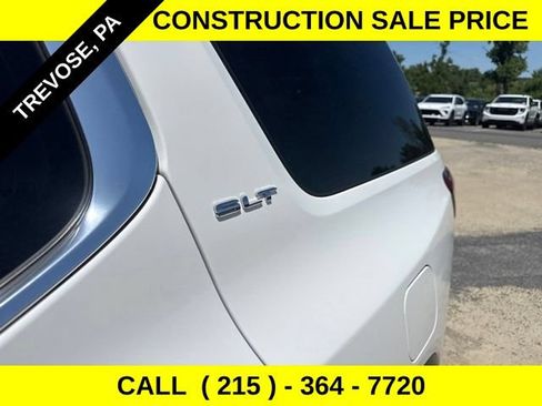 Used 2023 GMC Acadia SLT FWD image 21