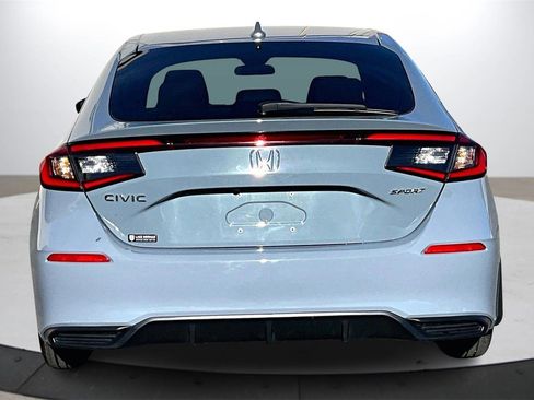Used 2023 Honda Civic Sport image 8