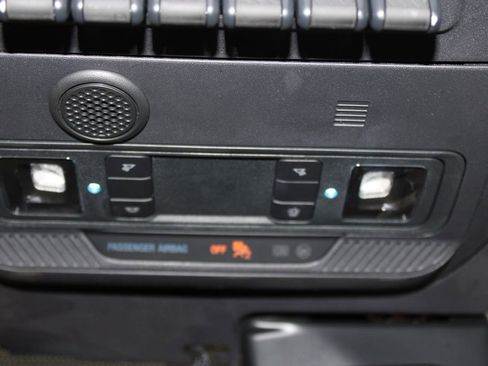 Used 2023 Ford Bronco 4-Door image 40