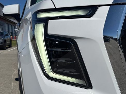 New 2026 GMC Yukon Elevation image 11